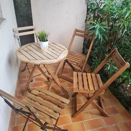 Appartement Les Palmiers A 700m De La Nice