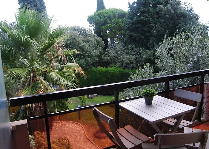 Les Palmiers A 700m De La Lägenhet Nice