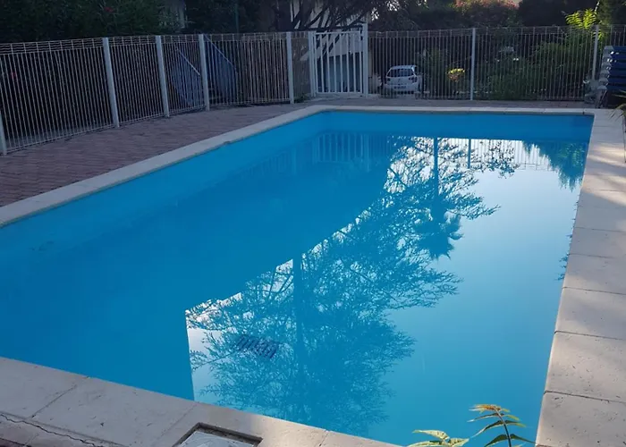 Les Palmiers A 700m De La Lägenhet *