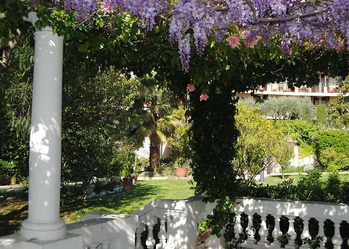 Lägenhet Les Palmiers A 700m De La Nice