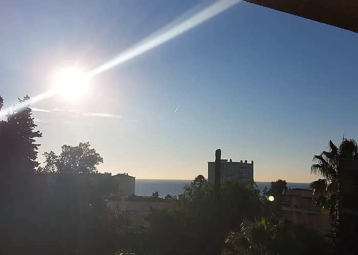 Les Palmiers A 700m De La Lägenhet